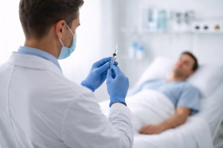 professionnel-sante-preparation-injection